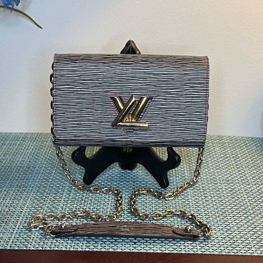 Louis Vuitton Epi Denim LV Twist Turnlock Wallet on Chain Navy Blue/Chalk/Red